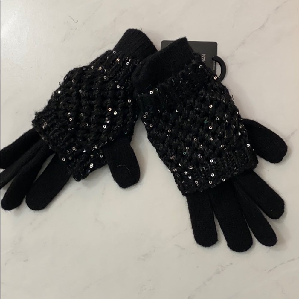 Knit wear Gloves with Sequin